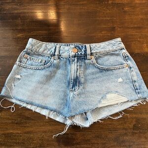 Garage Low rise jeans shorts!